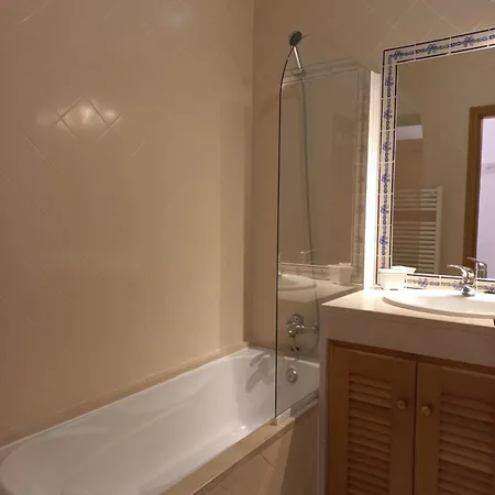 Daire Del Rei Pool Amoreira (Leiria)