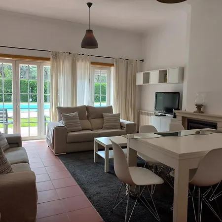 Del Rei Pool Apartman